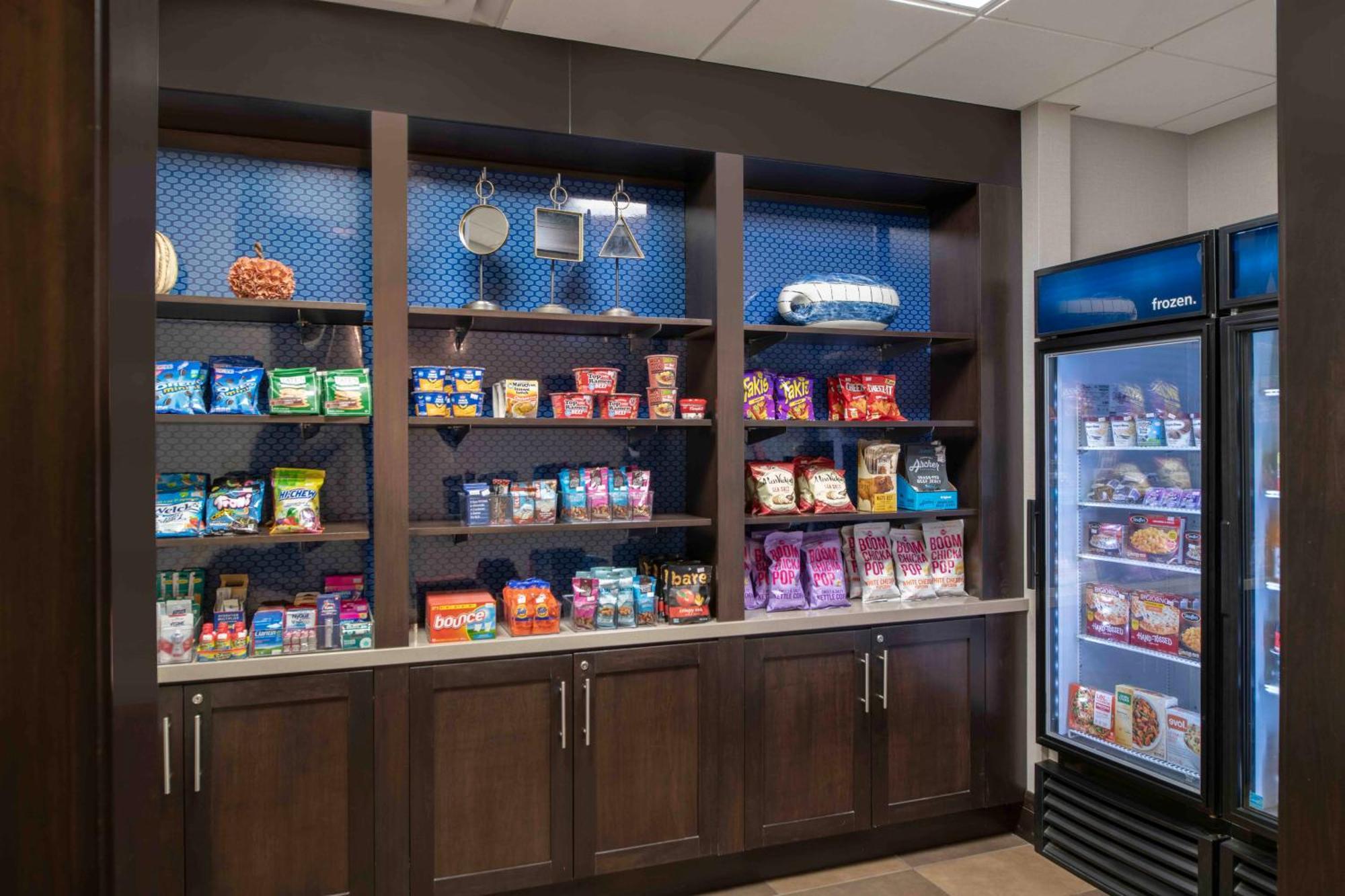 Hampton Inn Lewiston-Auburn Ngoại thất bức ảnh